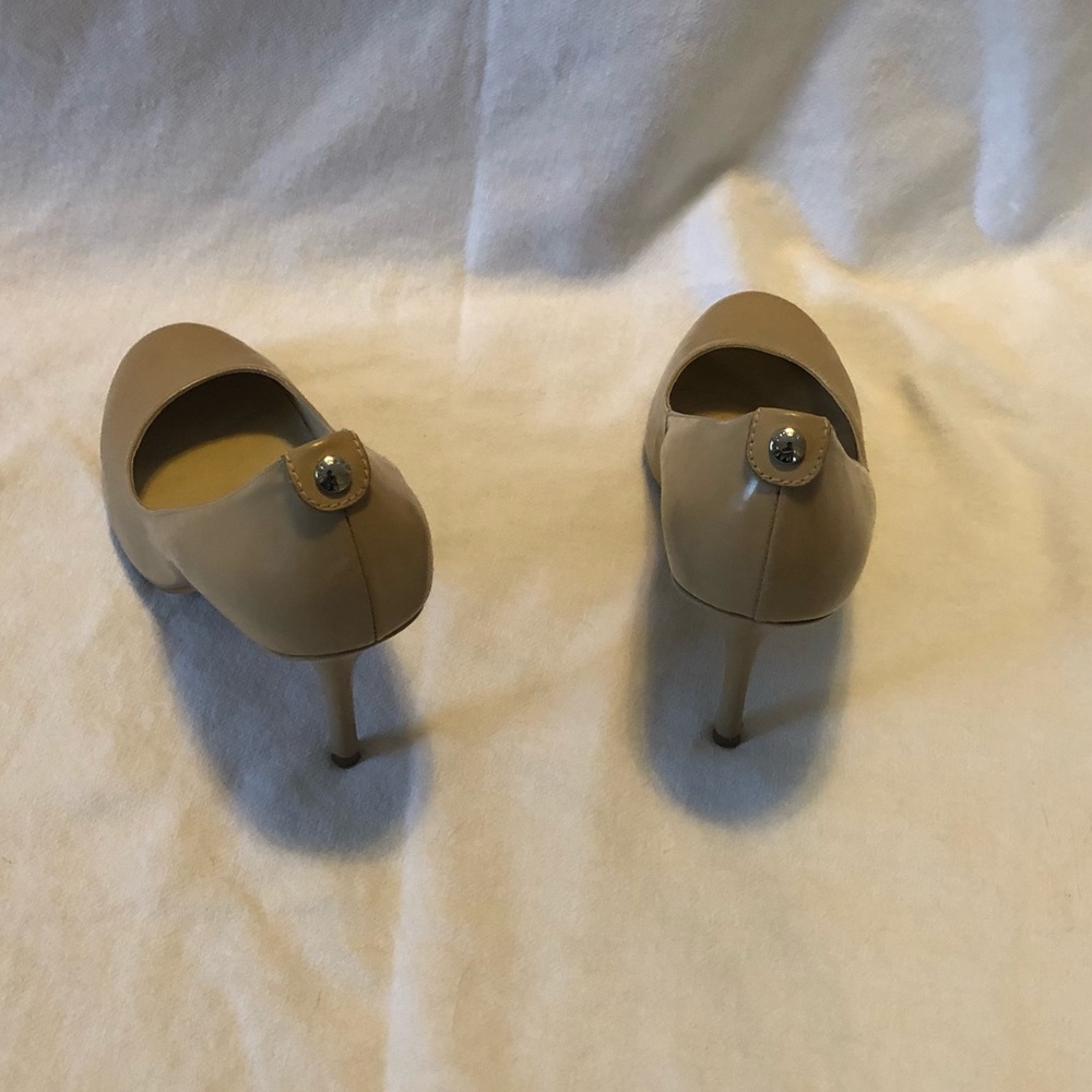 Michael Kors Rounded Toe Pumps - Picture 3 of 5